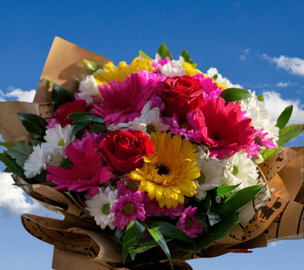 What is the price of a bouquet of flowers in the UAE